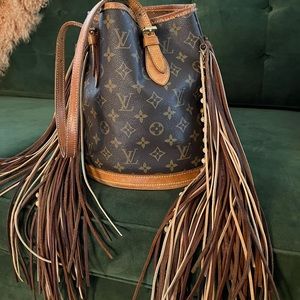 Louis Vuitton Monogram Petite Bucket Bag
